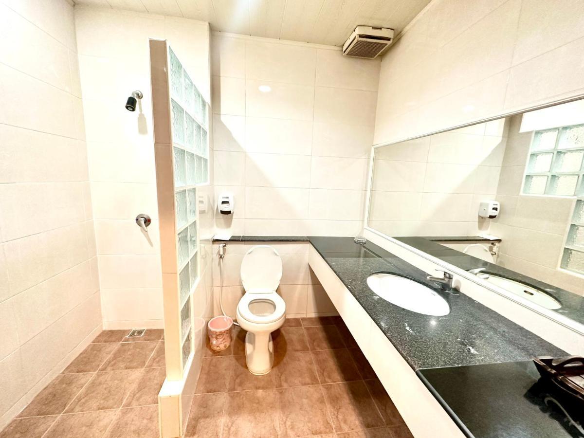 Bansuan Resort Nakhon Szavan Kültér fotó