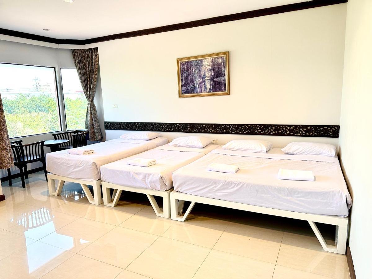Bansuan Resort Nakhon Szavan Kültér fotó